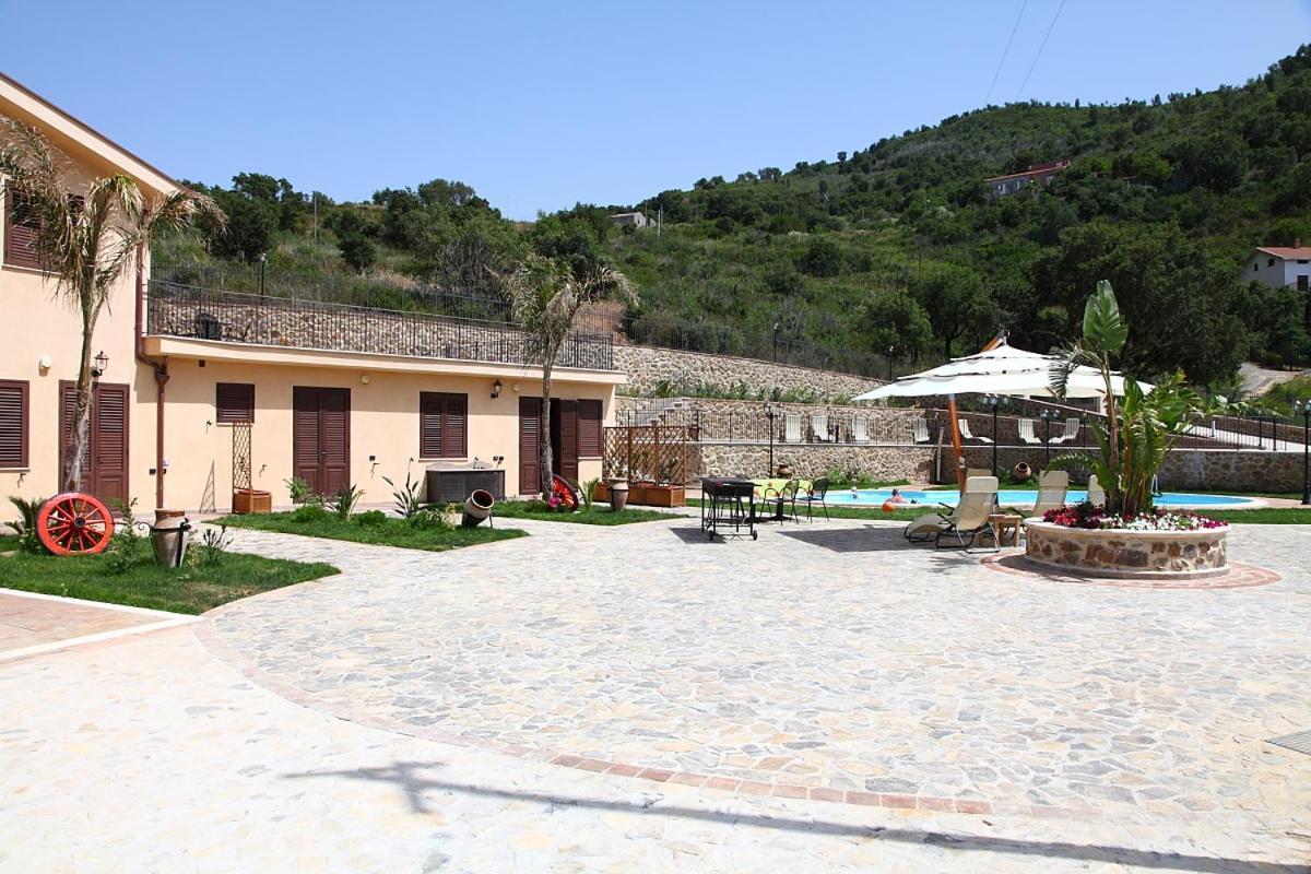 Appartamento con Vista Piscina